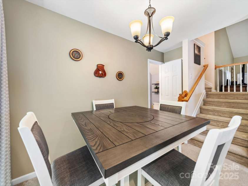 3446 Broadwick Street, Charlotte, NC 28213.  MLS# CAR4259337, YatesRealty ID 21130. 