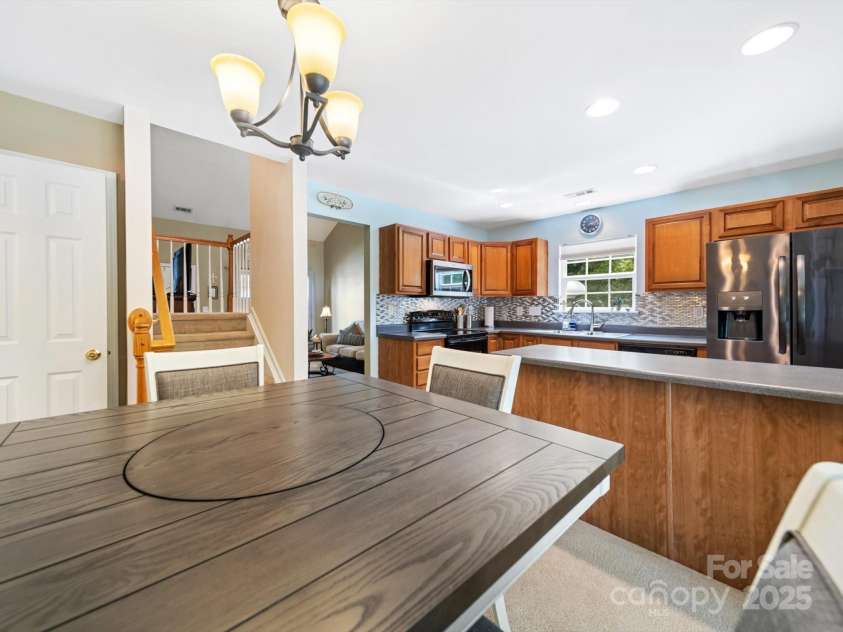 3446 Broadwick Street, Charlotte, NC 28213.  MLS# CAR4259337, YatesRealty ID 21130. 