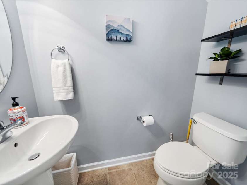 3446 Broadwick Street, Charlotte, NC 28213.  MLS# CAR4259337, YatesRealty ID 21130. 