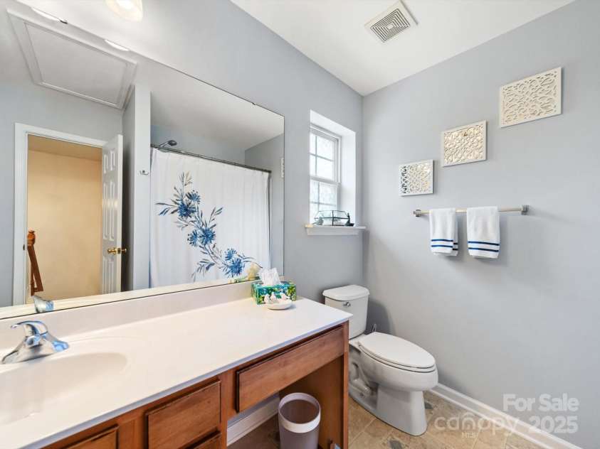 3446 Broadwick Street, Charlotte, NC 28213.  MLS# CAR4259337, YatesRealty ID 21130. 