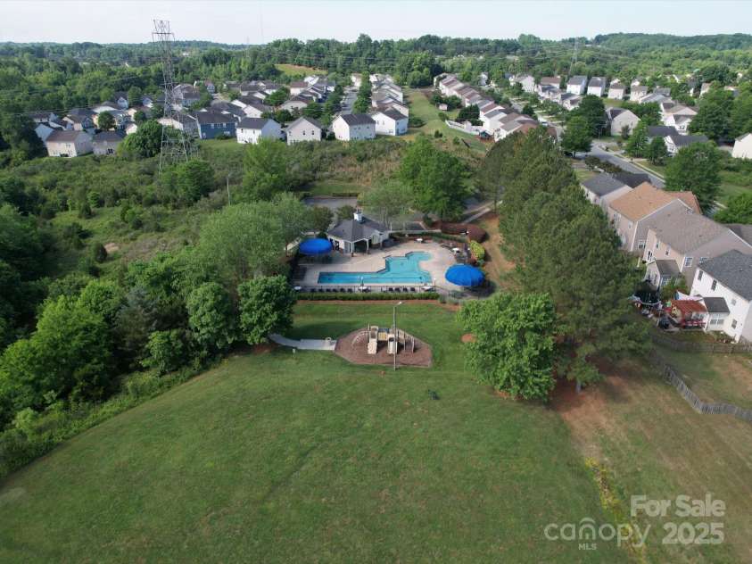 3446 Broadwick Street, Charlotte, NC 28213.  MLS# CAR4259337, YatesRealty ID 21130. 