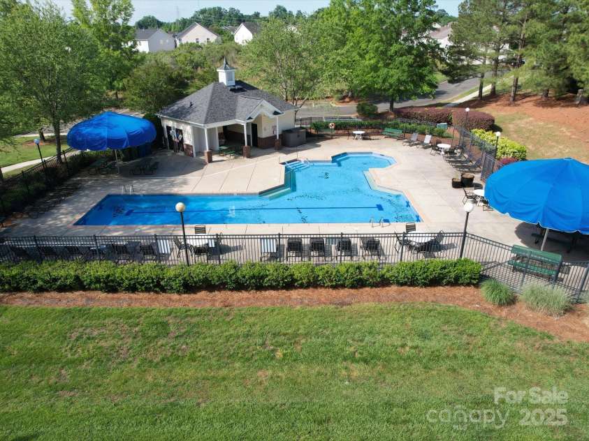 3446 Broadwick Street, Charlotte, NC 28213.  MLS# CAR4259337, YatesRealty ID 21130. 
