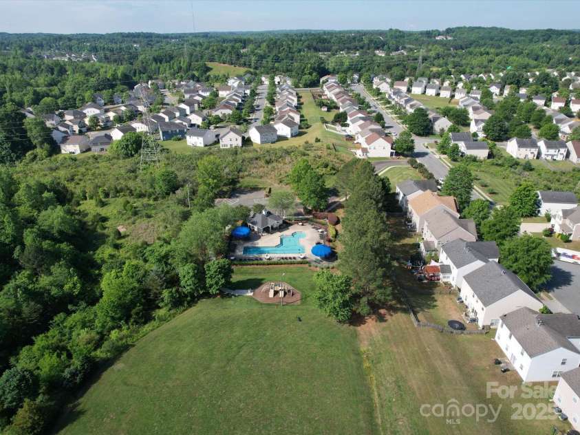 3446 Broadwick Street, Charlotte, NC 28213.  MLS# CAR4259337, YatesRealty ID 21130. 