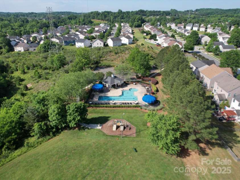 3446 Broadwick Street, Charlotte, NC 28213.  MLS# CAR4259337, YatesRealty ID 21130. 