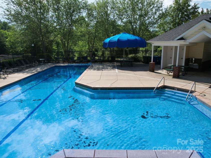 3446 Broadwick Street, Charlotte, NC 28213.  MLS# CAR4259337, YatesRealty ID 21130. 