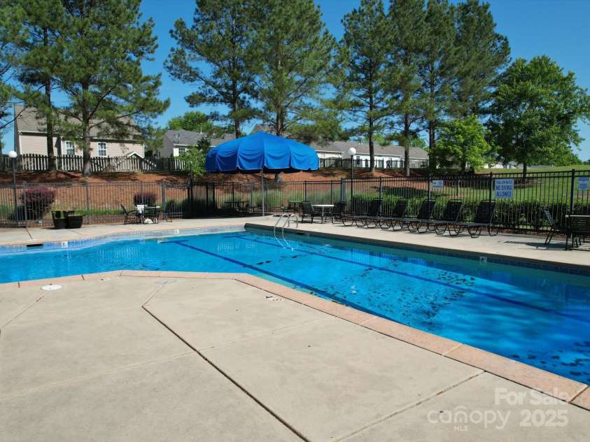 3446 Broadwick Street, Charlotte, NC 28213.  MLS# CAR4259337, YatesRealty ID 21130. 