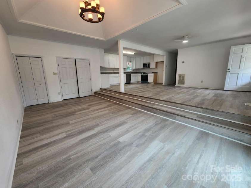 409 Martin Luther King Jr Avenue, Salisbury, NC 28144.  MLS# CAR4253859, YatesRealty ID 21131. 