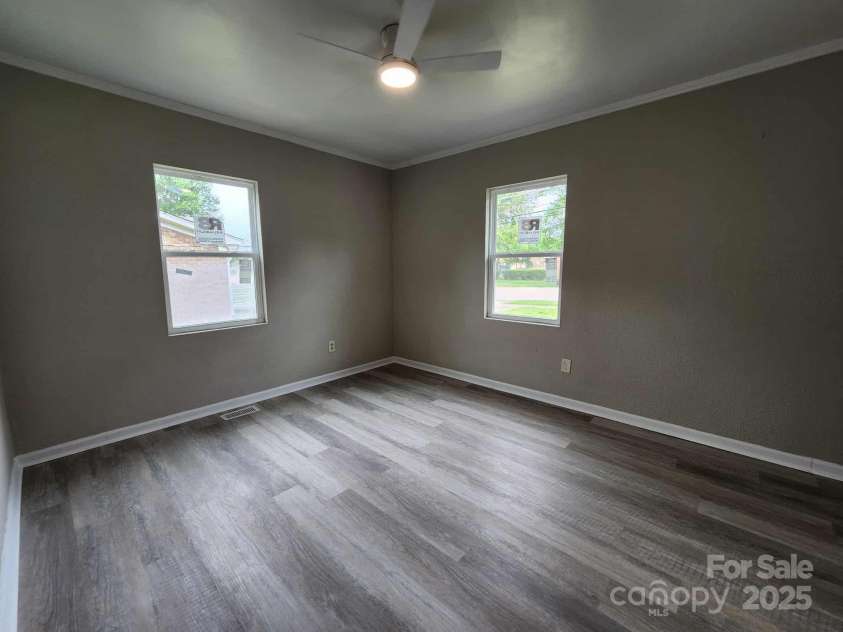 409 Martin Luther King Jr Avenue, Salisbury, NC 28144.  MLS# CAR4253859, YatesRealty ID 21131. Spare Bedroom 2