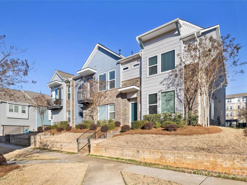 1428 Winding Stream Road, Charlotte, NC 28206.  MLS# CAR4267472, YatesRealty ID 21132. 