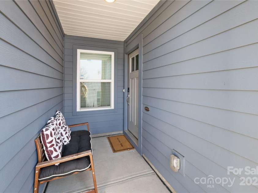 1428 Winding Stream Road, Charlotte, NC 28206.  MLS# CAR4267472, YatesRealty ID 21132. 