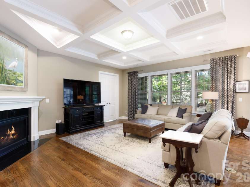 6704 Montgomery Road, Lake Wylie, SC 29710.  MLS# CAR4371069, YatesRealty ID 21132. 
