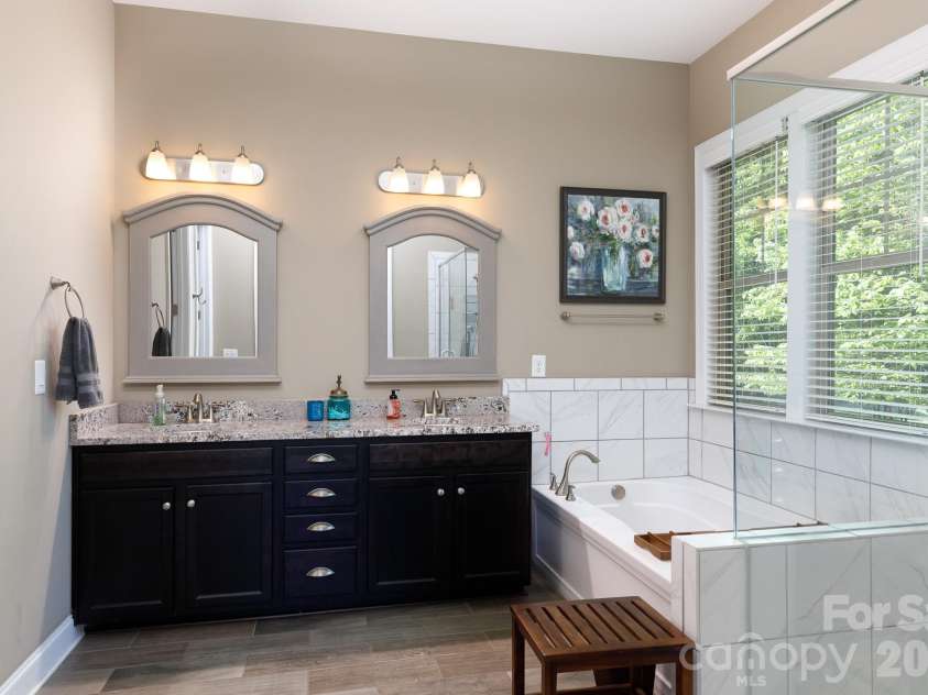 6704 Montgomery Road, Lake Wylie, SC 29710.  MLS# CAR4371069, YatesRealty ID 21132. 