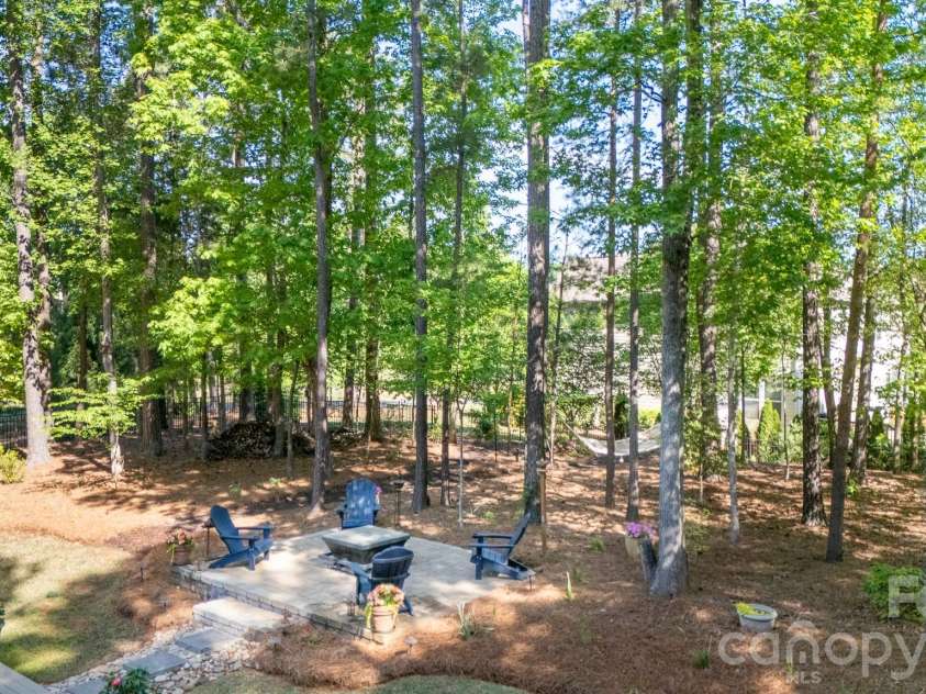 6704 Montgomery Road, Lake Wylie, SC 29710.  MLS# CAR4371069, YatesRealty ID 21132. 