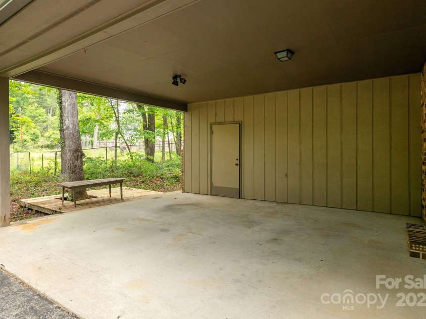 6 Hudson Lane, Fletcher, NC 28732.  MLS# CAR4249808, YatesRealty ID 21133. 
