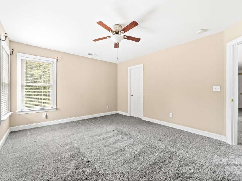 12002 Cobham Court, Huntersville, NC 28078.  MLS# CAR4269076, YatesRealty ID 21134. Upper bedroom