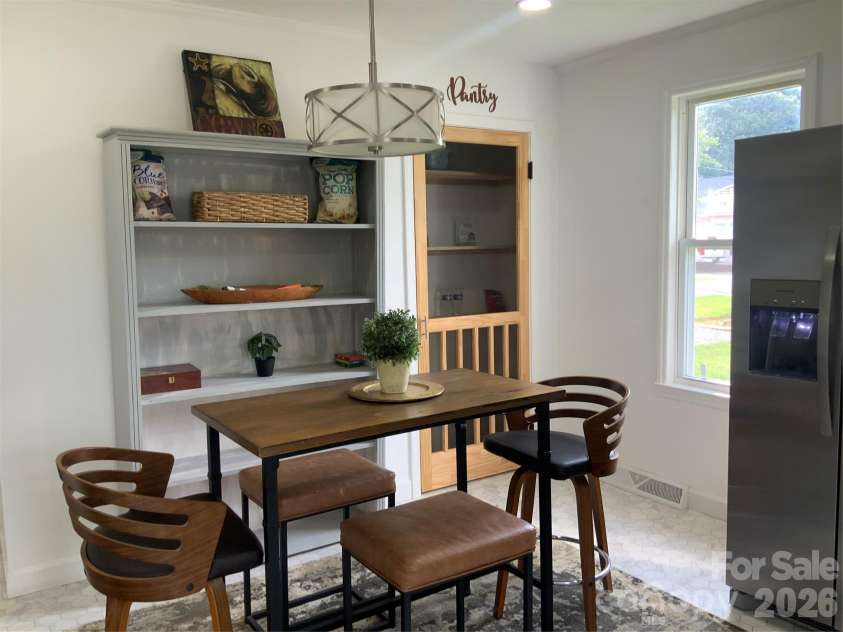 358 Woodlawn Avenue, Cramerton, NC 28032.  MLS# CAR4365227, YatesRealty ID 21134. 