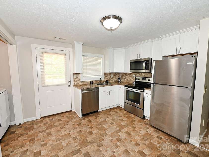 5197 Reese Store Avenue, Morganton, NC 28655.  MLS# CAR4258441, YatesRealty ID 21135. 