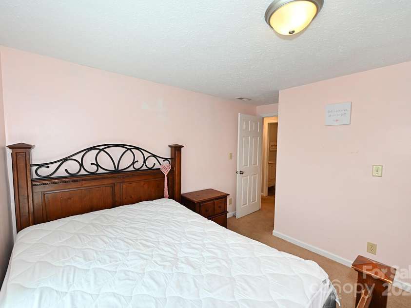 5197 Reese Store Avenue, Morganton, NC 28655.  MLS# CAR4258441, YatesRealty ID 21135. 