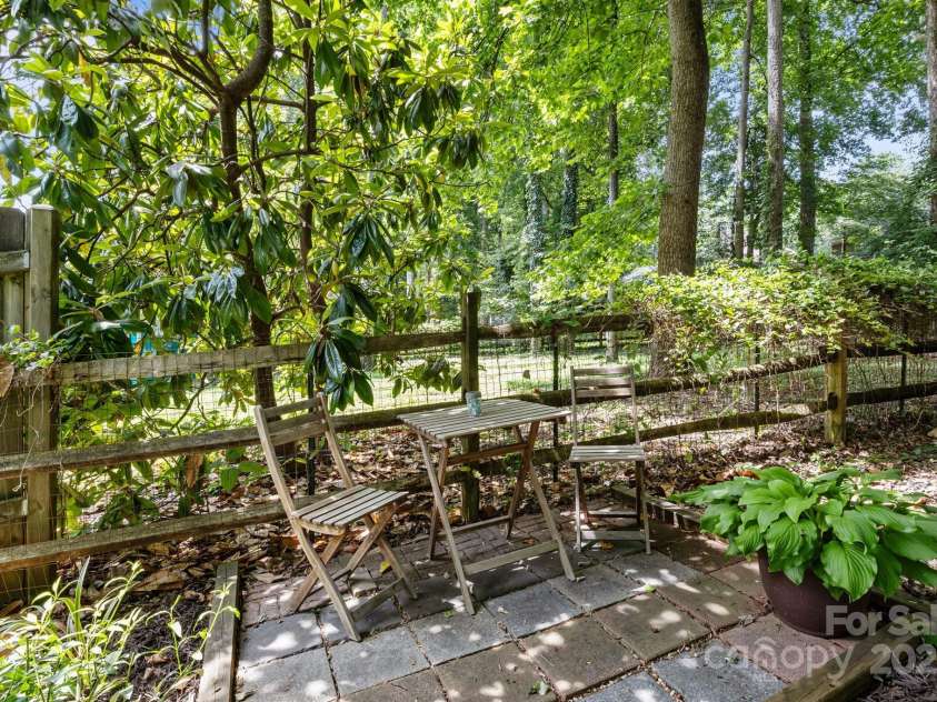 8700 Fox Tail Lane, Huntersville, NC 28078.  MLS# CAR4269110, YatesRealty ID 21136. 