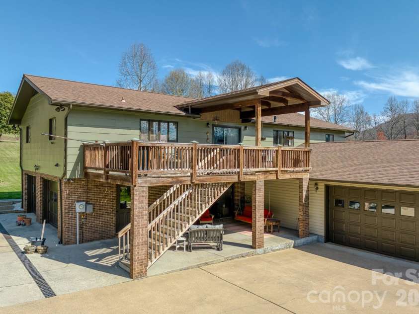 2456 Hendersonville Highway, Pisgah Forest, NC 28768.  MLS# CAR4363378, YatesRealty ID 21138. 