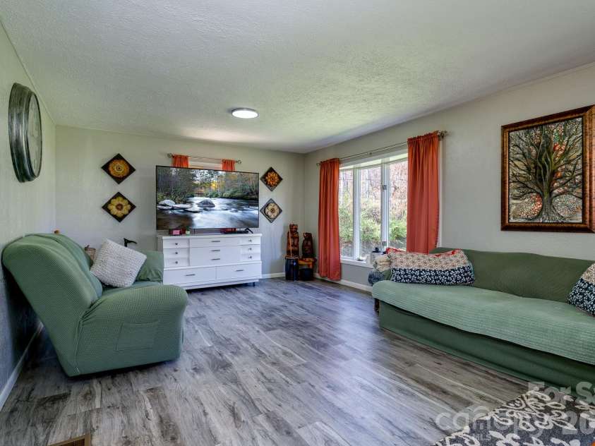 2456 Hendersonville Highway, Pisgah Forest, NC 28768.  MLS# CAR4363378, YatesRealty ID 21138. 