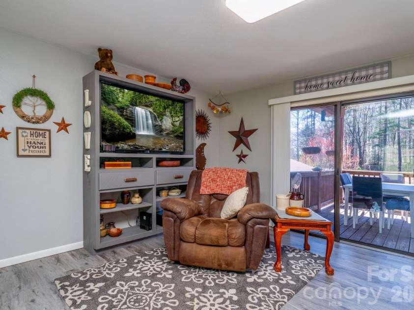 2456 Hendersonville Highway, Pisgah Forest, NC 28768.  MLS# CAR4363378, YatesRealty ID 21138. 