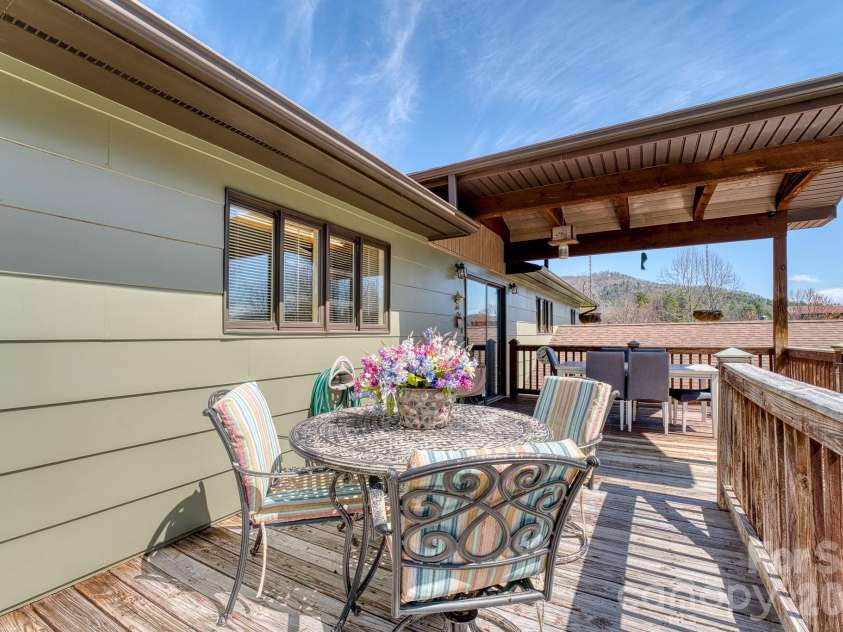 2456 Hendersonville Highway, Pisgah Forest, NC 28768.  MLS# CAR4363378, YatesRealty ID 21138. 