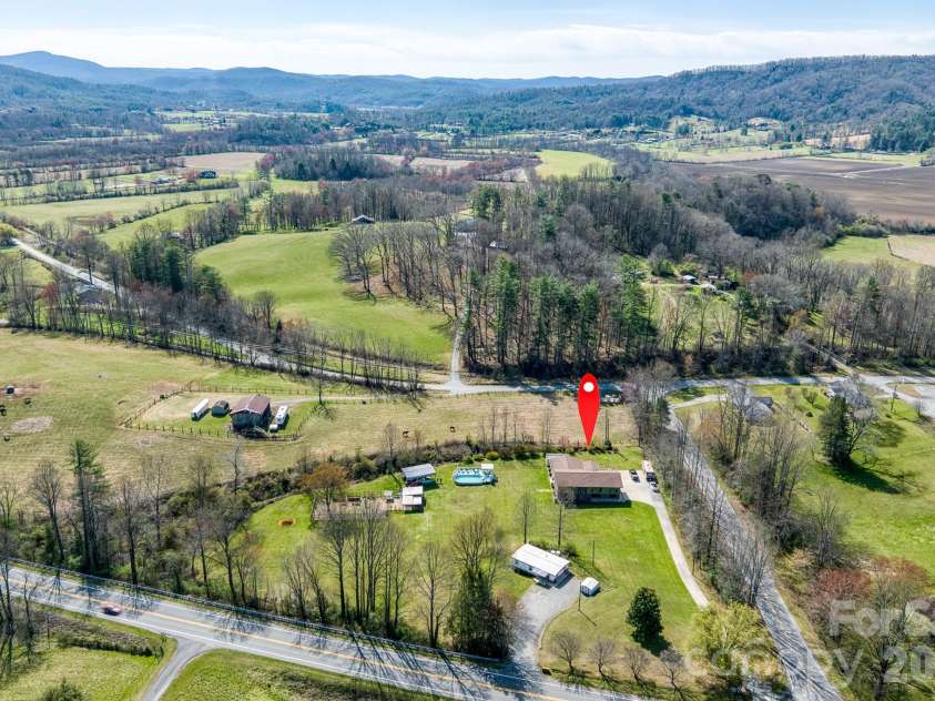 2456 Hendersonville Highway, Pisgah Forest, NC 28768.  MLS# CAR4363378, YatesRealty ID 21138. 