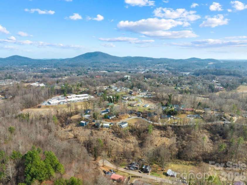 430 Arlington Circle, Lenoir, NC 28645.  MLS# CAR4411712, YatesRealty ID 21139. Aerial View