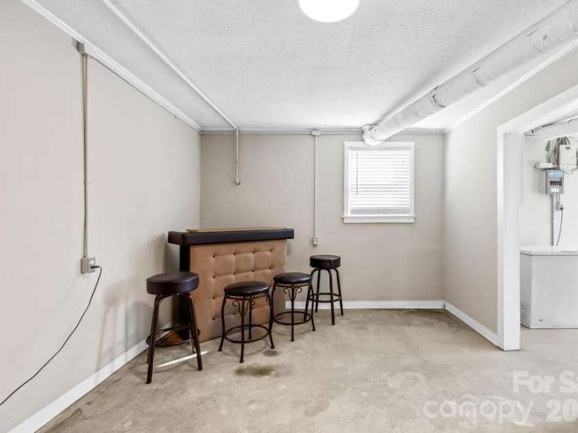 430 Arlington Circle, Lenoir, NC 28645.  MLS# CAR4411712, YatesRealty ID 21139. Basement