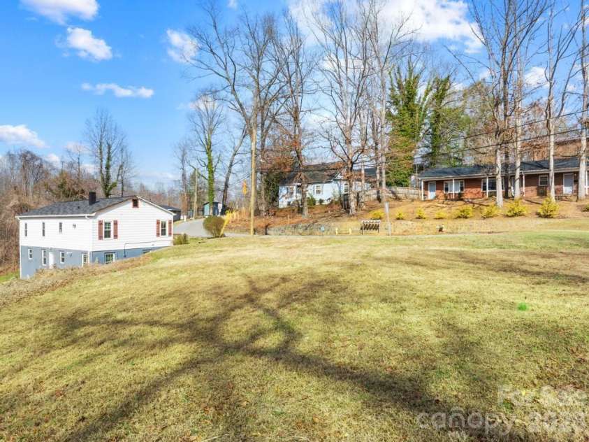 430 Arlington Circle, Lenoir, NC 28645.  MLS# CAR4411712, YatesRealty ID 21139. Exterior