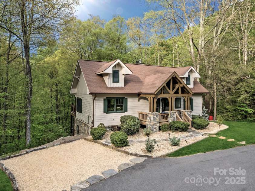 62 Blair Athel Point, Waynesville, NC 28786.  MLS# CAR4259633, YatesRealty ID 21139. 