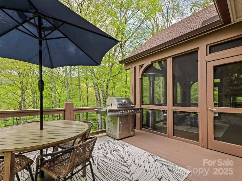 62 Blair Athel Point, Waynesville, NC 28786.  MLS# CAR4259633, YatesRealty ID 21139. 