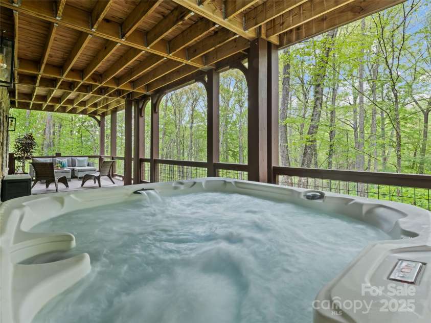 62 Blair Athel Point, Waynesville, NC 28786.  MLS# CAR4259633, YatesRealty ID 21139. 