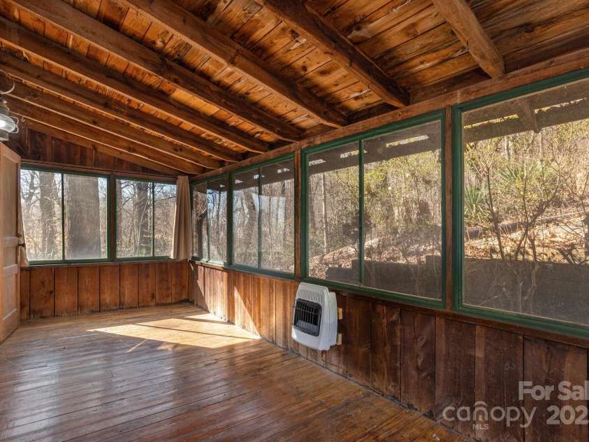 247 Skyuka Mountain Road, Columbus, NC 28722.  MLS# CAR4215183, YatesRealty ID 2114. 