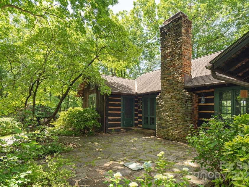 247 Skyuka Mountain Road, Columbus, NC 28722.  MLS# CAR4215183, YatesRealty ID 2114. 