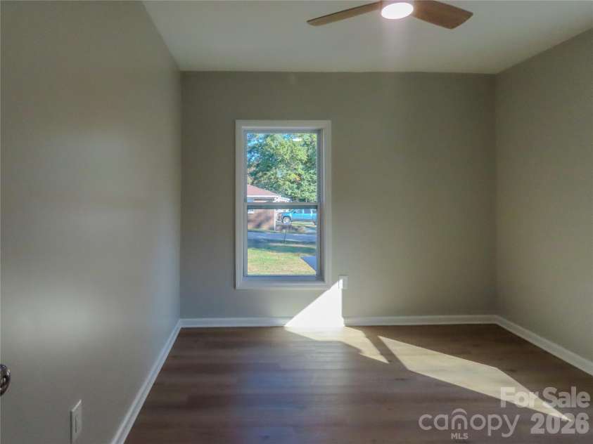 433 Clinton Avenue, Lancaster, SC 29720.  MLS# CAR4310556, YatesRealty ID 2114. 