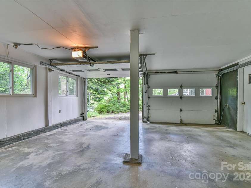 5 Old Cove Road, Black Mountain, NC 28711.  MLS# CAR4263653, YatesRealty ID 21143. Double Car Garage