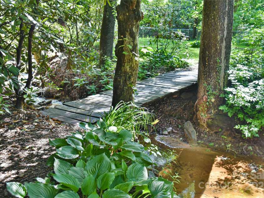 5 Old Cove Road, Black Mountain, NC 28711.  MLS# CAR4263653, YatesRealty ID 21143. It is a Peaceful Setting Close to Town