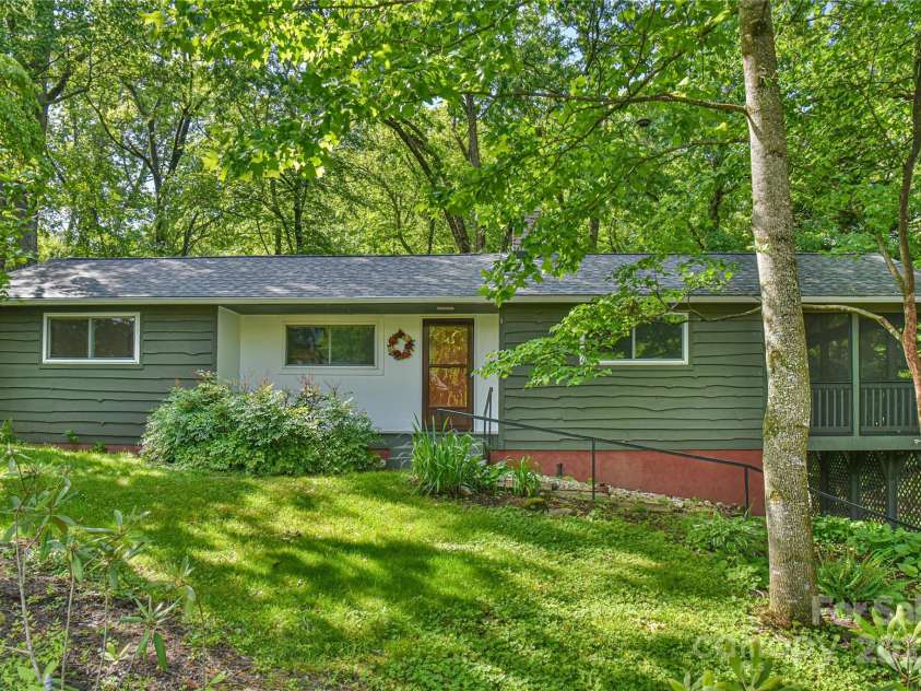 5 Old Cove Road, Black Mountain, NC 28711.  MLS# CAR4263653, YatesRealty ID 21143. Nestled in the Old Cove 