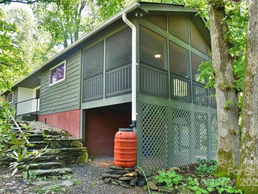 5 Old Cove Road, Black Mountain, NC 28711.  MLS# CAR4263653, YatesRealty ID 21143. The Screened Porch Makes It !!!