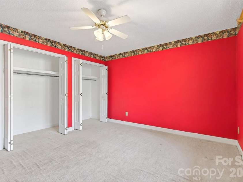 75 Laurelwood Drive, Marion, NC 28752.  MLS# CAR4361973, YatesRealty ID 21144. 