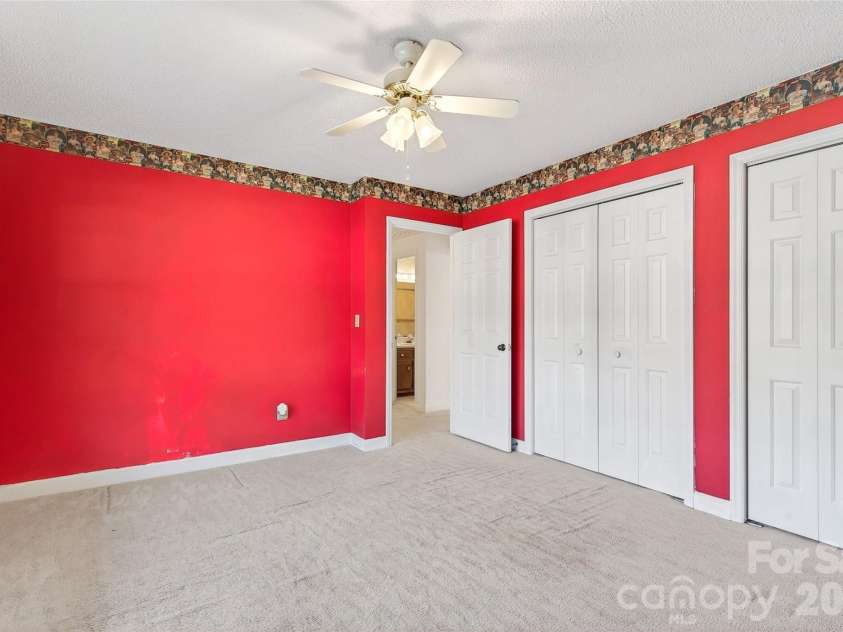 75 Laurelwood Drive, Marion, NC 28752.  MLS# CAR4361973, YatesRealty ID 21144. 