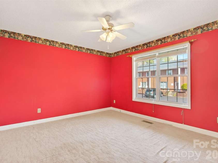 75 Laurelwood Drive, Marion, NC 28752.  MLS# CAR4361973, YatesRealty ID 21144. 