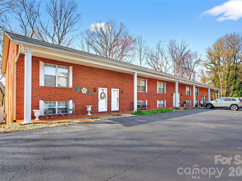 75 Laurelwood Drive, Marion, NC 28752.  MLS# CAR4361973, YatesRealty ID 21144. Unit 97 is next to the end.