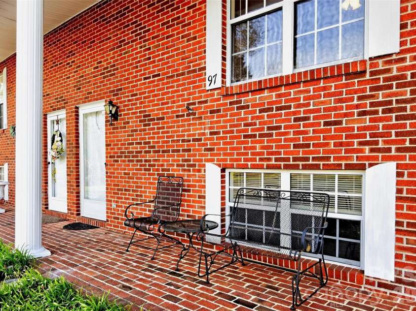 75 Laurelwood Drive, Marion, NC 28752.  MLS# CAR4361973, YatesRealty ID 21144. Welcome home!