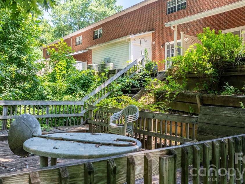 75 Laurelwood Drive, Marion, NC 28752.  MLS# CAR4400780, YatesRealty ID 21144. 