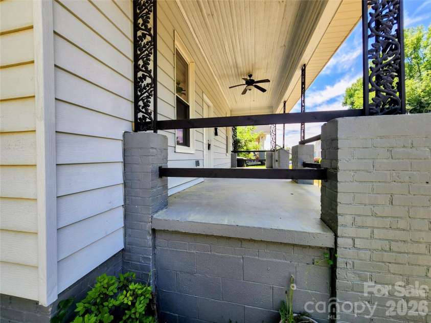 58 Reynolds Street, Rock Hill, SC 29730.  MLS# CAR4370171, YatesRealty ID 21145. 