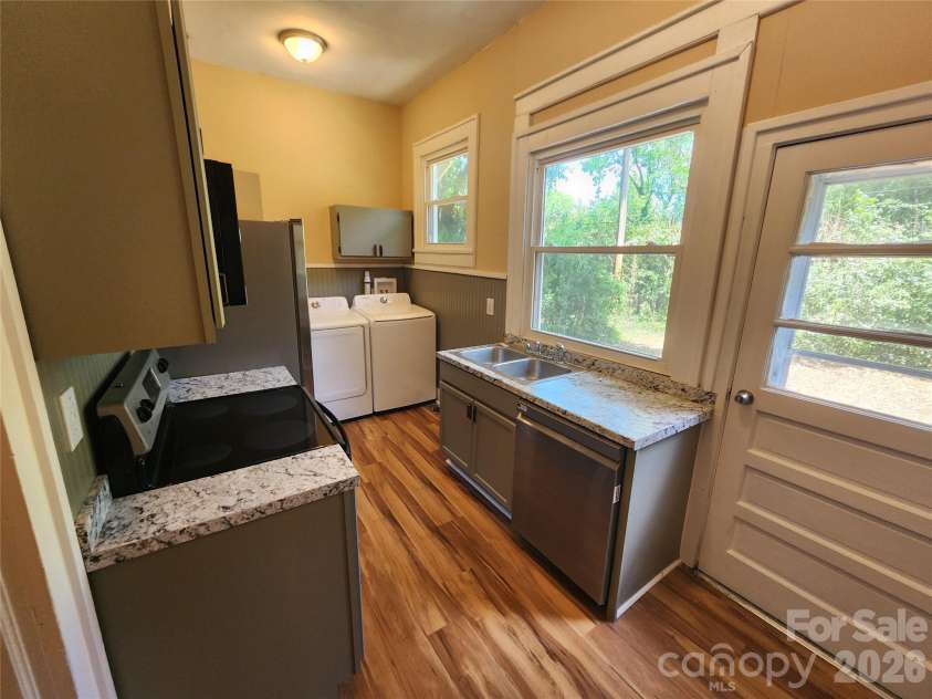 58 Reynolds Street, Rock Hill, SC 29730.  MLS# CAR4370171, YatesRealty ID 21145. 