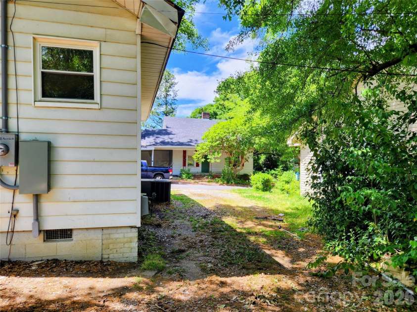 58 Reynolds Street, Rock Hill, SC 29730.  MLS# CAR4370171, YatesRealty ID 21145. 